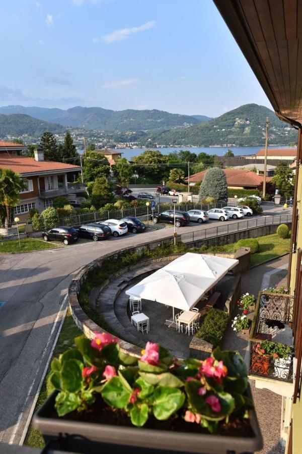 La Locanda - Antica Cartiera Pella Bagian luar foto